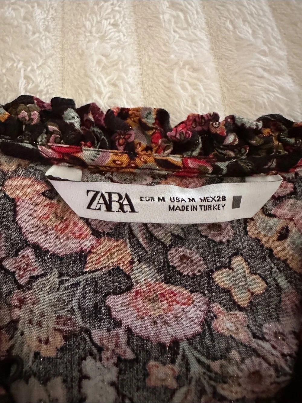 ZARA Black Floral Ruffle Long-Sleeve Mini Dress with Ruffled Collar - Picture 4 of 8